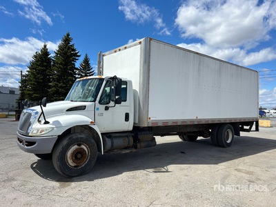 2005 International 4300 4x2 Furgonetka