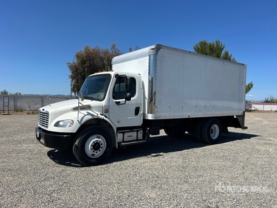 2019 Freightliner M2 4x2 شاحنة فان