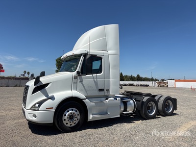2020 Volvo VNR 6x4 T/A Day Cab Truck Tractor