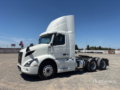 2020 Volvo VNR 6x4 T/A Day Cab Truck Tractor