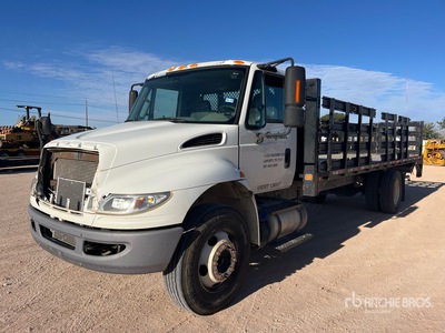 2016 International 4300 4x2 Flatbed Truck
