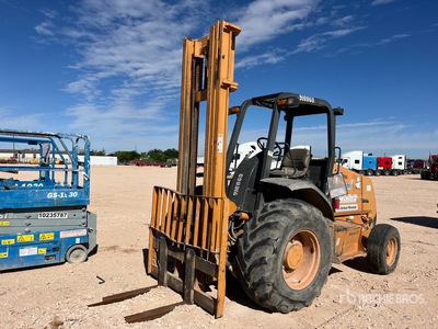 2011 Case 586G 6000 lb 4x2 Rough Terrain Forklift