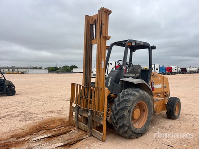 2012 Case 586G 6000 lb 4x2 Rough Terrain Forklift