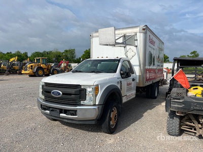 2017 Ford F-550 4x2 Kastenwägen