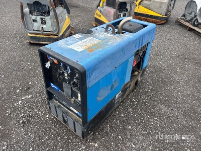 Miller Legend 301G 300 A Skid-Mounted Multi-Process Engine Driven Welder