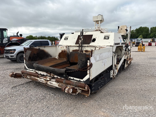 2010 Cederapids CR462 Track Asphalt Paver
