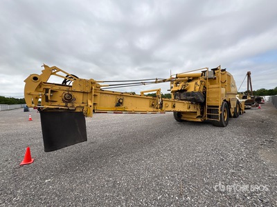 2011 Weiler E2850 Wheel Asphalt Transfer Machine