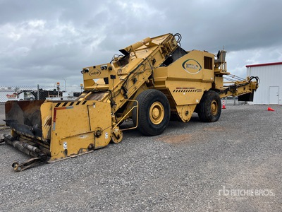 2011 Weiler E2850 Asphalt Transfer Machine