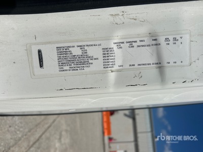 2016 Freightliner Cascadia 113 4x2 トラックトラクター（S/A）