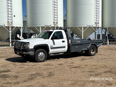 2006 Chevrolet 3500 Bale Deck Flatbed Truck