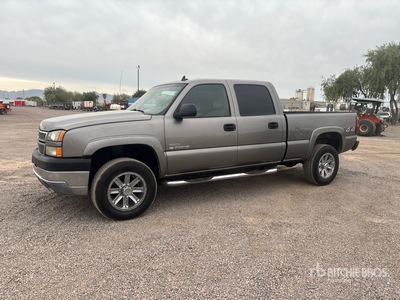 2006 Chevrolet Silverado 2500HD 4x4 Crew Cab Pickup