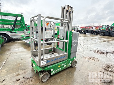 2015 Genie GR-20 Vertical Mast Lift