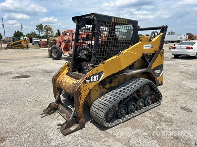 2013 Cat 257B3 Compacte Schranklader
