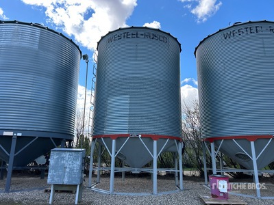 Westeel-Rosco +/- 2200 bu 6 Ring Hopper Grain Bin
