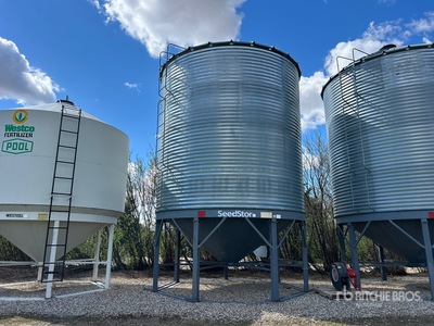 Westeel +/- 2650 bu 4 Ring Hopper Grain Bin