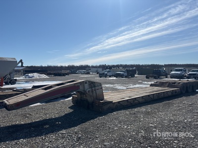 1985 Trail King Tri/A Double Drop Removable Gooseneck Lowboy Trailer