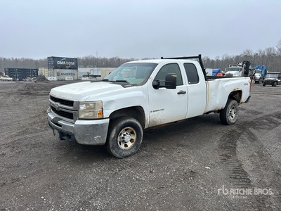 2007 Chevrolet Silverado 3500HD 4x4 Extended Cab بيك اب