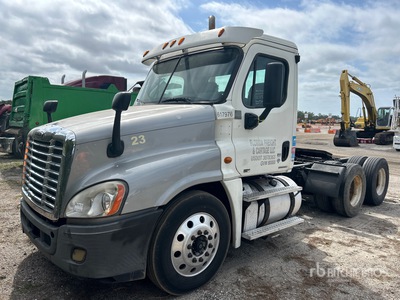 2012 Freightliner Cascadia 125 6x4 T/A Day Cab Truck Tractor