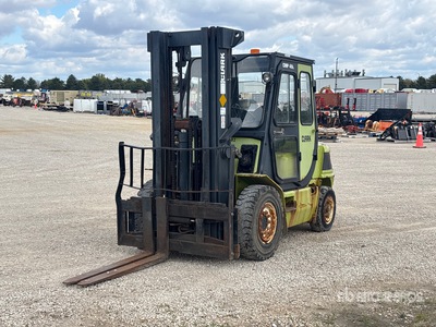 Clark CMP40L 4800 lb Cushion Tire Carrelli Elevatori