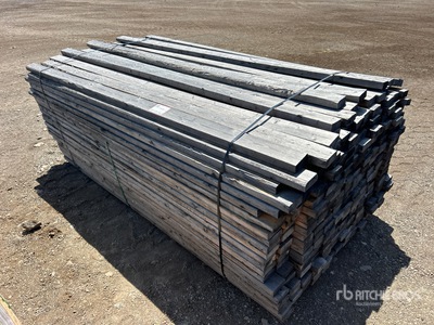 Quantity of (294) 2 ft x 4 ft x 92 5/8 in SPF