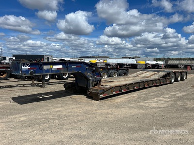 2008 J C Trailers Tri/A Single Drop Removable Gooseneck Lowboy Trailer
