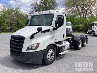 2022 Freightliner Cascadia 116 6x4 Cabeza Tractora Cabina Corta