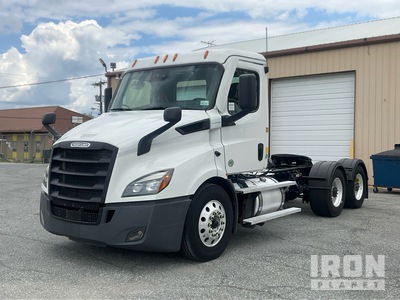 2022 Freightliner Cascadia 116 6x2 T/A Day Cab Truck Tractor