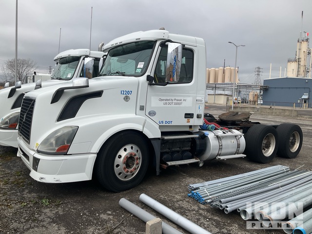 2014 Volvo Vnl 2014 Volvo Vnl 6X4 T/A Day Cab Truck Tractor (Inoperable)