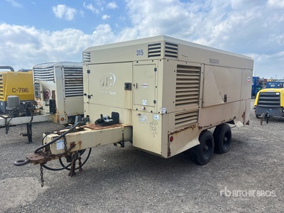 2008 Ingersol Rand HP915WCU 915 cfm Mobile T/A Air Compressor