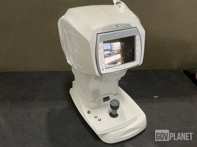 Nidek Tonoref II Tonometer