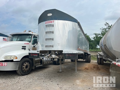 2022 Vantage 37 ft T/A Aluminum Quarter Frame Rimorchio ribaltabile posteriore