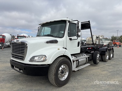 2016 Freightliner M2 112 4x2 Roll-Off Truck