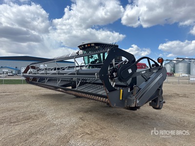 2007 Massey Ferguson 9435 30 ft Swather Windrower