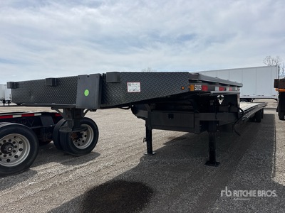2025 Roadclippers Enterprises 53 ft T/A Hydraulic Tail Trailer