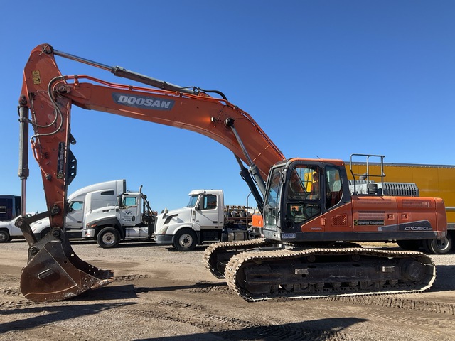 2019 Doosan DX350LC-5 Tracked Excavator