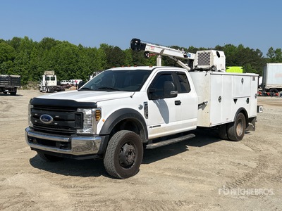2019 Ford F-550 4x4 Extended Cab Service Truck