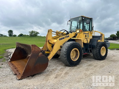 Komatsu WA320-5L Wheel Loader