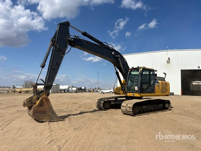 2013 John Deere 210GLC Tracked Excavator