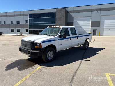 2005 Ford F-350 XL 4x4 Crew Cab Pickup (Inoperable)