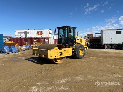 2016 Cat CS-64B Smooth Drum Compactor