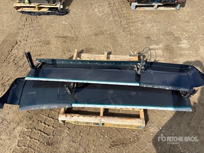 2015 Kenworth T800 8x6 Tri/A Sleeper Truck Tractor