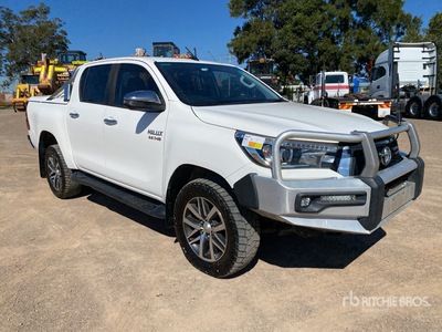 2019 Toyota Hilux SR5 4x4 Dual Cab Pickup