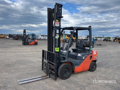 2017 Toyota 32-8FD25 Forklift