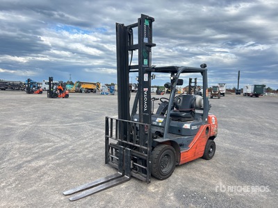 2017 Toyota 32-8FD25 Forklift
