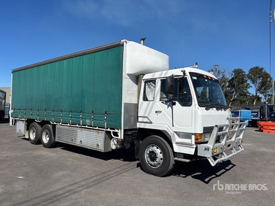 Mitsubishi fp418 6x4 Curtain Side Truck