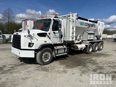 2018 Freightliner 114SD 8x6 ミキサートラック