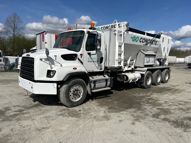 2018 Freightliner 114SD 8x6 Volumetric Mixer Truck