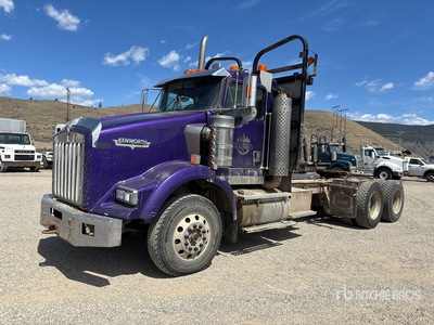 2002 Kenworth T800 6x4 T/A Day Cab Truck Tractor