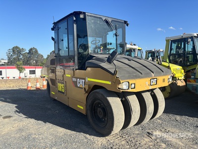 2014 Cat CW34 8 Wheel Rullo pneumatico