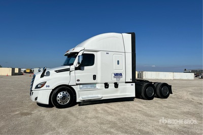 2025 Freightliner Cascadia 126 6x4 T/A Sleeper Truck Tractor